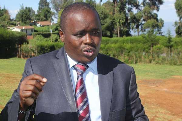  تصویر پرونده فرماندار الجیهو-ماراکوت الکس تولگوس "title =" تصویر پرونده فرماندار الژیهو-ماراکوت الکس تولگوس "typof =" foaf: Image "/> </div><figcaption> تصویر پرونده فرماندار الژیهو-ماراکوت الکس تولگوس </figcaption></figure>
</p>
<p> فرماندار وظیفه ریاست دبیرخانه را بر عهده داشت که رهبران ایالت های مختلف ریفت دره را برای هماهنگی آگاهی و محبوبیت گزارش BBI جمع آوری کند. </p>
<p> "در حال حاضر ، ما اسامی مشخصی از افراد را نداریم تا به دبیرخانه بپیوندند. اما من با سایر فرمانداران ، نمایندگان مجلس ، قانونگذاران پیشین و رهبران افکار دیدار خواهم کرد و در این مورد بحث خواهیم داشت. ما می خواهیم یک پروسه همه جانبه داشته باشیم. </p>
<p> "من می خواهم به مردم خود بگویم که نباید از این روند BBI کنار بمانیم. </p>
<p>" موضوعاتی وجود دارد که می خواهیم به آنها رسیدگی شود مانند مشکلات زمین ، تاریخی. مسائل بی عدالتی ، ذرت ، چای و شیر. ابتدا می خواهیم با BBI مقابله کنیم. در حال حاضر چیزی در مورد سیاست 2022 وجود ندارد. مردم بعداً پس از BBI به عقب برگشته و به دنبال رأی خواهند رفت. " در دره ریفت که قرار است در تاریخ 17 فوریه در سوسوا ، شهرستان نارو برگزار شود. </p>
<p> این رویداد تهدیدآمیز است زیرا رهبران متحد معاون معاون رئیس جمهور قول داده اند که جلسات BBI را در Rift برگزار کنند ، با بیان اینکه آنها از تولگووس آگاهی ندارند </p>
<p> "ما از دیگر جلسات یا گروه های BBI در منطقه آگاه نیستیم. اگر تولگووس تیم دیگری را هدایت می کند ، آنها خوشحال هستند که به ما بپیوندند یا برنامه های خود را به اشتراک بگذارند ، "رهبر اکثریت سنا <strong> کیپچومبا مورکومن </strong> ادعا کرد. </p>
<p> رهبران دیگر Rift Valley از جمله نماینده مجلس نمایندگان Cherangany <strong> و فرماندار پیشین بوم <strong> اسحاق رووتو </strong> همچنین انتظار می رود نقش های اصلی را در محبوبیت گزارش BBI در منطقه وسیع بازی کند. </p>
<p> تولگوس هنگام انتشار عذرخواهی از Uhuru به نمایندگی از رهبران متفقین منطقه ، نقش اصلی را ایفا کرد. </p>
<p> رهبران از تحقیقات درمورد رسوایی سدها انتقاد کردند كه گفته می شود Ksh21 میلیارد با پولی كه برای اهداف مورد نظر خود در ساخت پروژه های برق در دره كریو استفاده نشده بود ، گم شد. </p>
<p> "از طرف از مردم الجیهو-ماراکوت ، ما صمیمانه از رئیس دولت در مورد سخنان سیاسی توسط چهار نماینده مجلس و تعداد معدودی از MCA عذرخواهی می کنیم ، اظهار داشتیم که می خواهیم از طرف مردم در تحقیق های مداوم صحبت کند … [19659002] "اگر نمایندگان مجلس به دلیل اختلافات بین رئیس جمهور و معاون وزیر امور خارجه ویلیام رووت ، به دلیل دست و پا زدن بین رئیس جمهور و نخست وزیر پیشین ریلی اودینگا ، از این کار بیزار بودند ، آنها باید به جای شانه خالی کردن ، آرامش می یابند زیرا جوبی مکانیسم های حل اختلاف را دارد." وی خاطرنشان کرد: </p>
<p> فرماندار همچنین بیش از یک مناسبت برای رویدادهای استان خود میزبان رهبر حزب جنبش دموکراتیک (ODM) نارنجی (ODM) <strong> Raila Odinga </strong> بود. در کنار Uhuru ، Odinga بزرگترین پشتیبان گزارش BBI بوده است. </p>
<figure role=